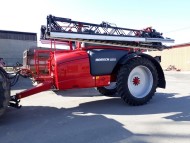 Postřikovač HORSCH Leeb 5LT a nový traktor CASE Puma 185 CV  