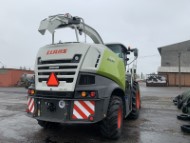 Řezačka CLAAS Jaguar 840 se senážní lištou CLAAS Pick Up 300 